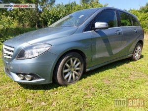 polovni delovi  Menjac za Mercedes B 180 CDI W246