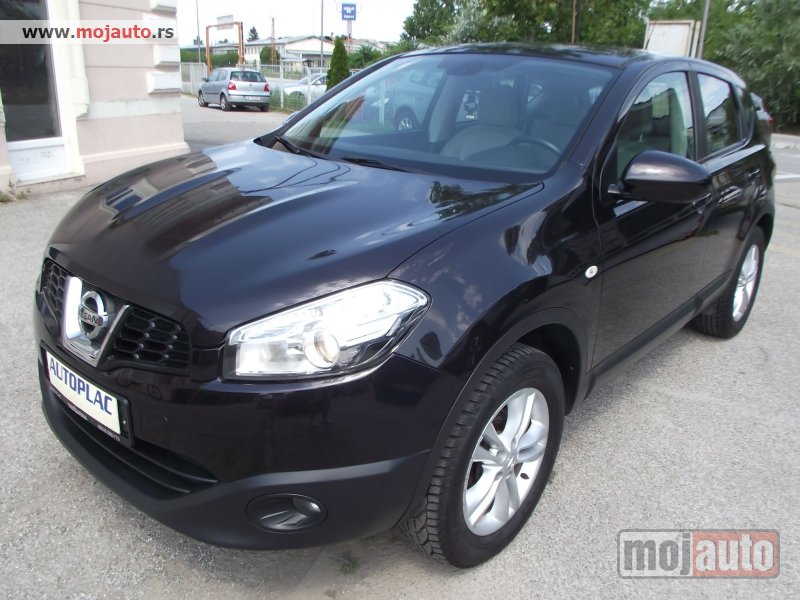 nissan qashqai mpv