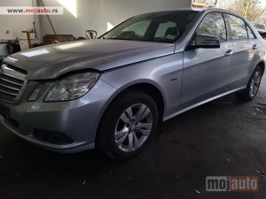 Glavna slika -  Levo krilo za Mercedes W212 - MojAuto