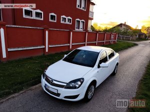 polovni Automobil Opel Astra H Essentia 