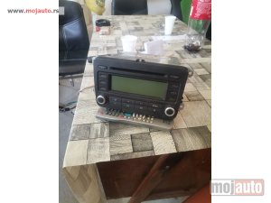 Glavna slika -  Fabricki CD radio Pasat B6 / Golf 5 - MojAuto