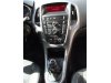 Slika 19 - Opel Astra J 1.4 BENZ-GAS 103 KW 6B NOV  - MojAuto