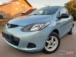 polovni Automobil Mazda 2 1.3 b,KLIMA,PRELEPA 