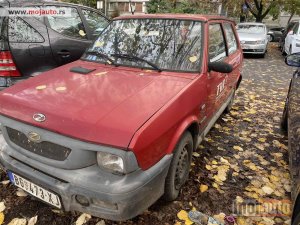 polovni Automobil Yugo Koral In TNG duple GUME-499e! 