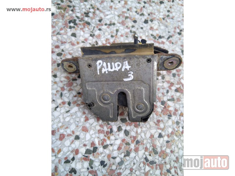 Glavna slika -  Fiat panda 3 brava gepeka Originalni delovi  Moguca ugradnja delova  Alfa Romeo 147-156-166-159-GT-MiTo-Giulietta Fiat bravo 2 - croma -grande punto -multipla 2 -punto 3 -stilo-idea Freemont Panda 3 Lancia ypsilon-delta-musa-lybra  Ukoliko zelite da poruc - MojAuto