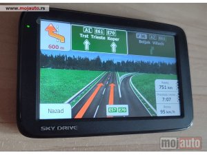 Glavna slika -  BRZA navigacija SKY DRIVE 5"  sa 2 jezgra 8gb MAPE 2024 - MojAuto