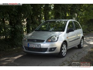 Glavna slika - Ford Fiesta Ghia  - MojAuto