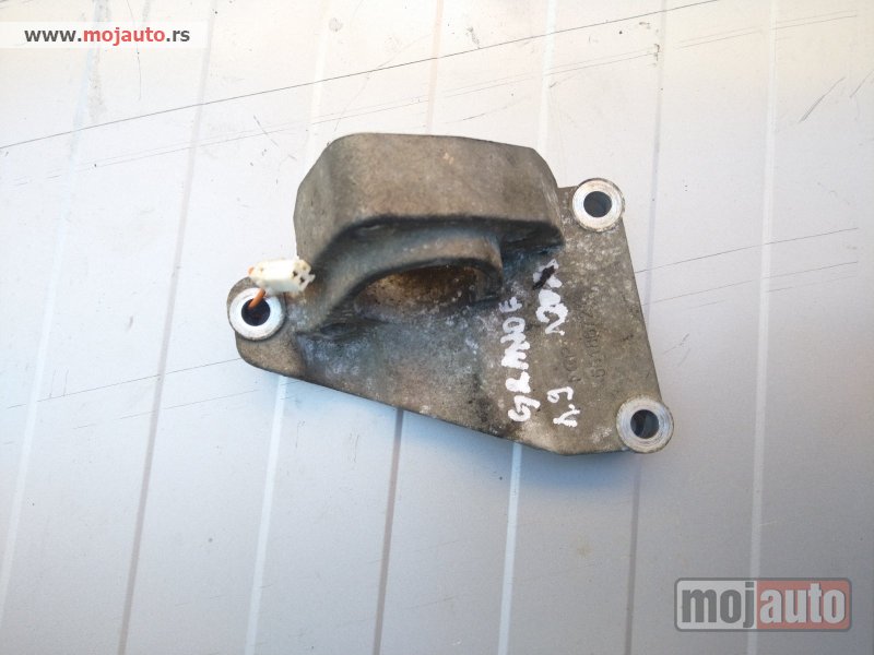 Glavna slika -  Fiat Grande Punto 1.9 jtd nosac poliosovine Originalni delovi  Moguca ugradnja delova  Alfa Romeo 147-156-166-159-GT-MiTo-Giulietta Fiat bravo 2 - croma -grande punto -multipla 2 -punto 3 -stilo-idea Freemont Panda 3 500L Lancia ypsilon-delta-musa-lybra - MojAuto