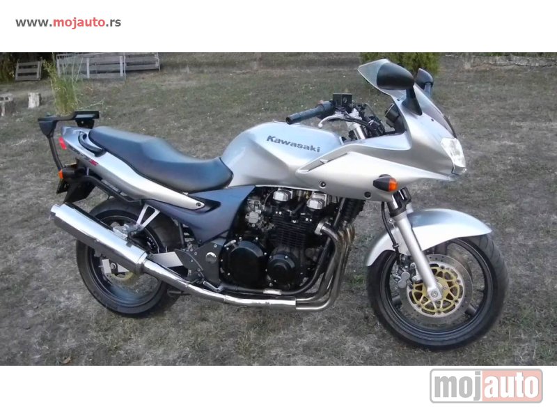 Glavna slika - Kawasaki ZR7S 750 Polovni Delovi - MojAuto