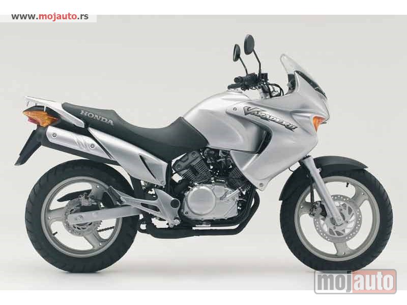 Glavna slika - Honda Varadero 125 U DELOVIMA - MojAuto