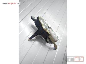 Glavna slika -  Fiat 500l motor zadnjeg brisaca Originalni delovi  Moguca ugradnja delova  Alfa Romeo 147-156-166-159-GT-MiTo-Giulietta Fiat bravo 2 - croma -grande punto -multipla 2 -punto 3 -stilo-idea Freemont Panda 3 500L Lancia ypsilon-delta-musa-lybra  Ukoliko zeli - MojAuto