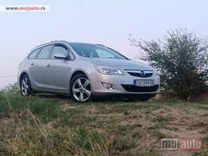 Glavna slika - Opel Astra j  - MojAuto