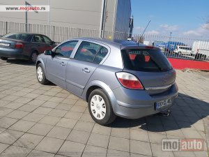 Glavna slika - Opel Astra stranac  - MojAuto