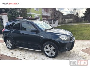 Glavna slika - Toyota RAV4   - MojAuto