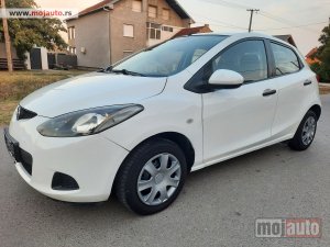 Glavna slika - Mazda 2 1.3 b,KLIMA,ODLICNA  - MojAuto