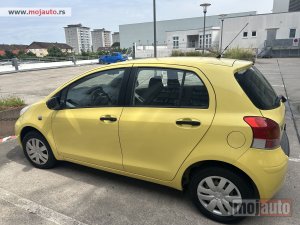 Glavna slika - Toyota Yaris 1.0  - MojAuto