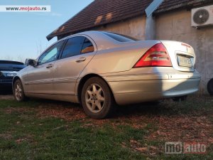 Glavna slika - Mercedes C 200   - MojAuto