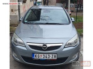 Glavna slika - Opel Astra J  - MojAuto